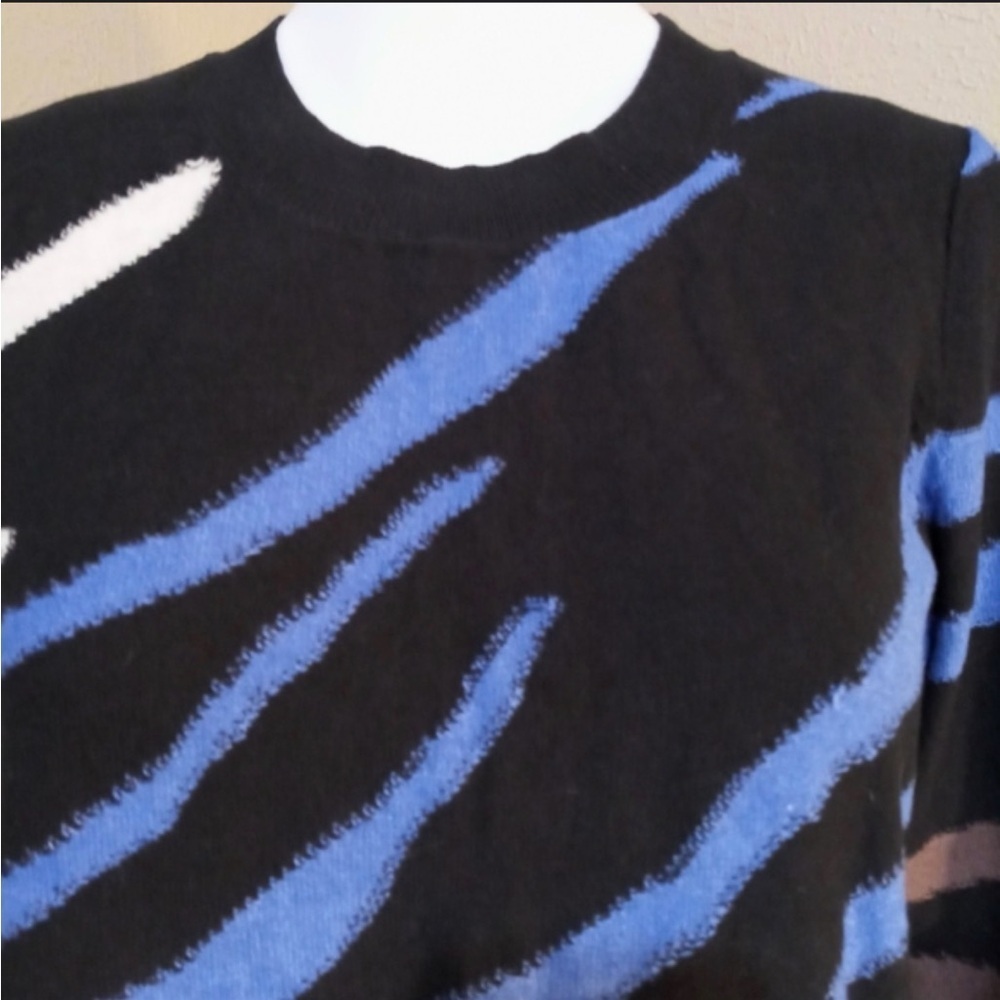 NIC+ZOE Black and Blue Crewneck Sweater